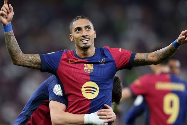 Raphinha Reveals Flick Phone Call Convinced Him to Stay at Barcelona