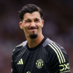 Ferdinand insists Man Utd goalkeeper Bayindir ‘needs to liven up’